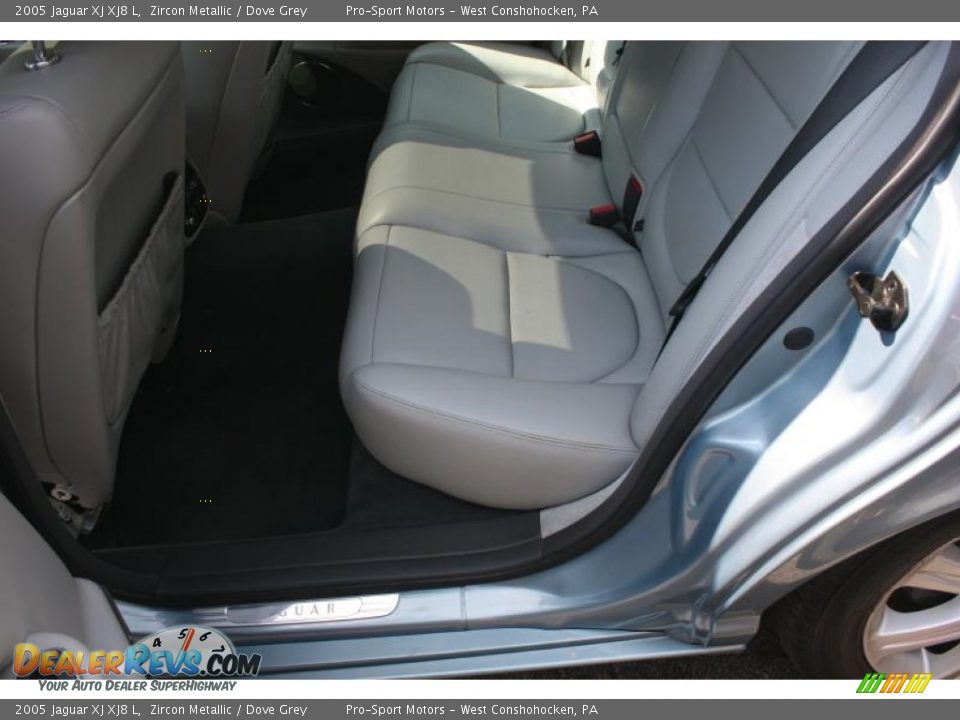 2005 Jaguar XJ XJ8 L Zircon Metallic / Dove Grey Photo #28