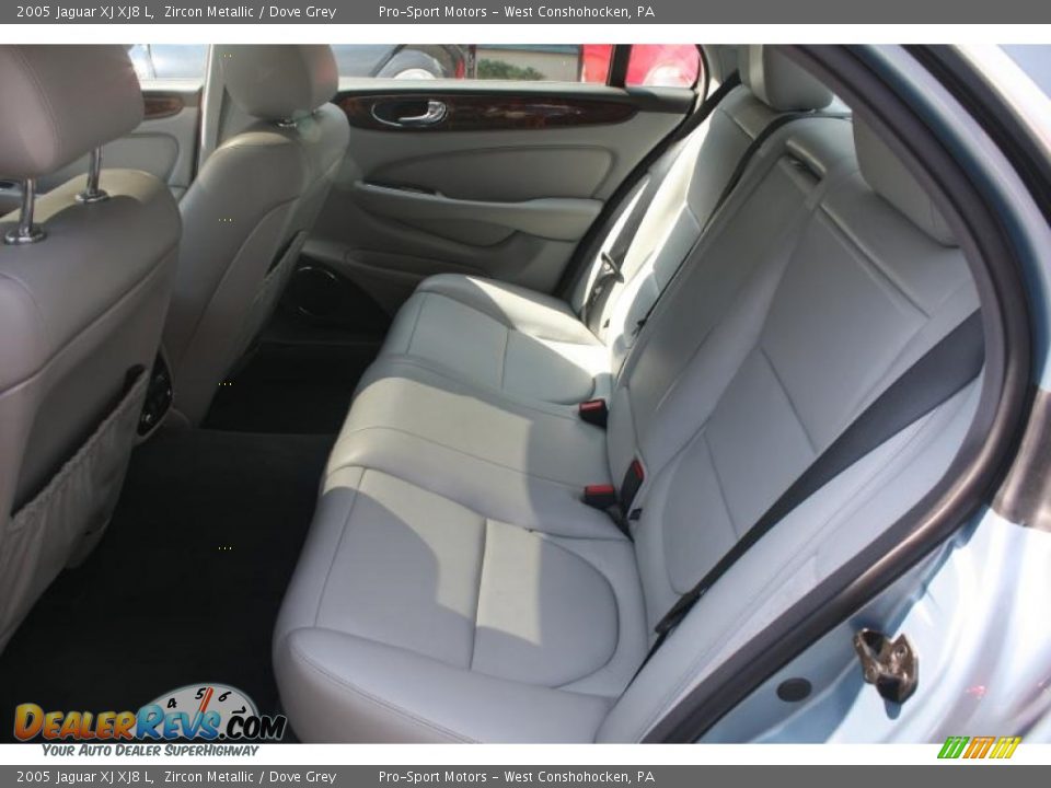 2005 Jaguar XJ XJ8 L Zircon Metallic / Dove Grey Photo #29