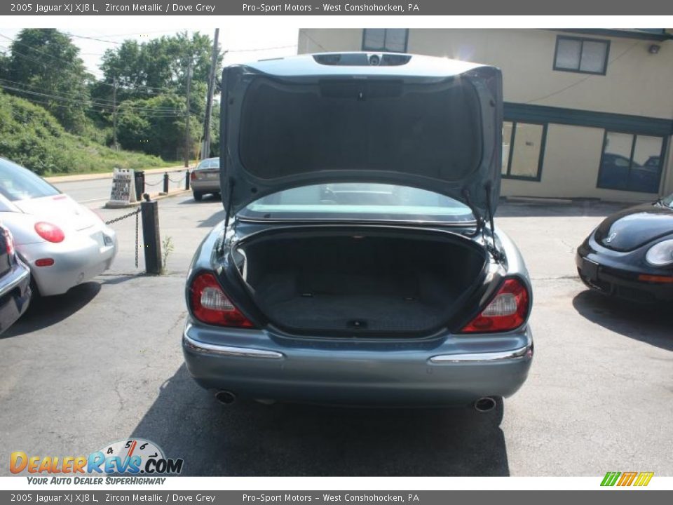 2005 Jaguar XJ XJ8 L Zircon Metallic / Dove Grey Photo #32