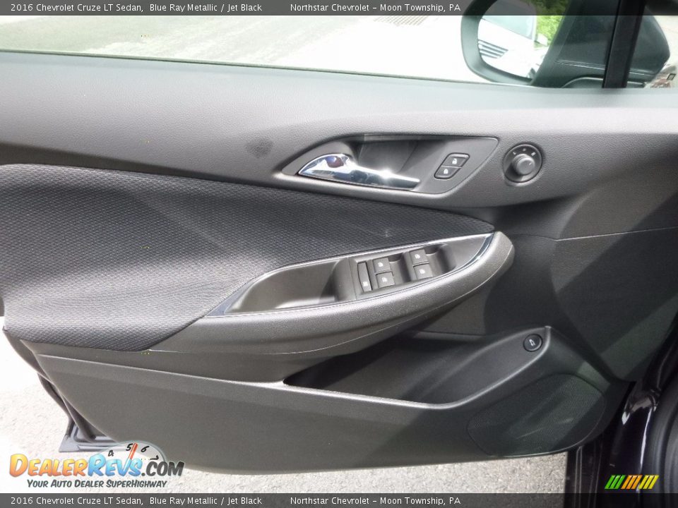 2016 Chevrolet Cruze LT Sedan Blue Ray Metallic / Jet Black Photo #14