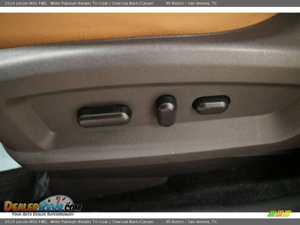 2014 Lincoln MKX FWD White Platinum Metallic Tri-Coat / Charcoal Black/Canyon Photo #14