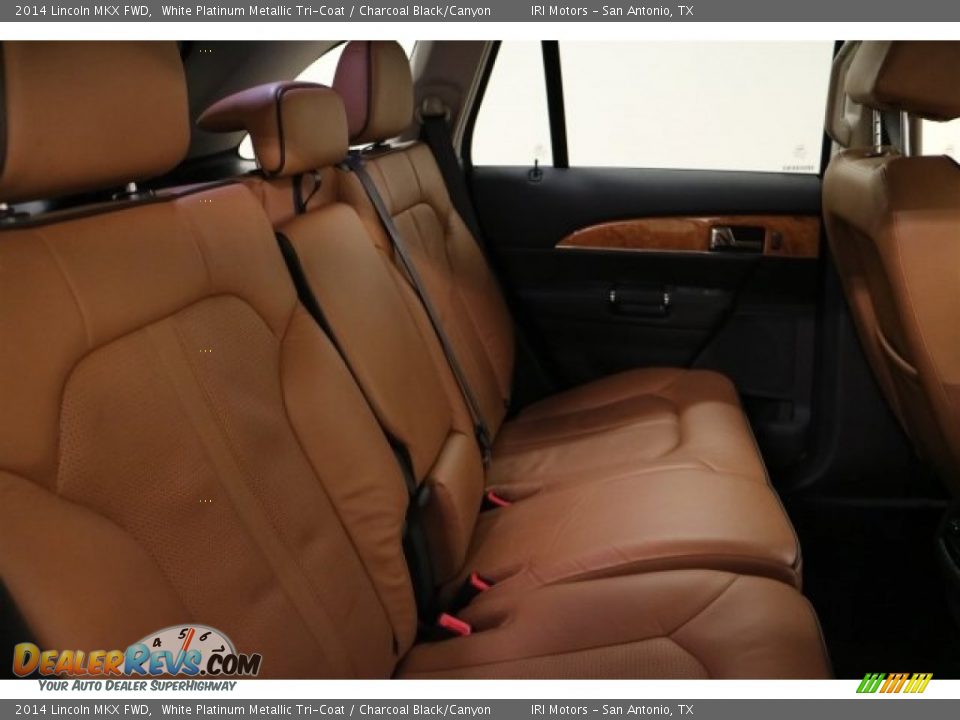 2014 Lincoln MKX FWD White Platinum Metallic Tri-Coat / Charcoal Black/Canyon Photo #32
