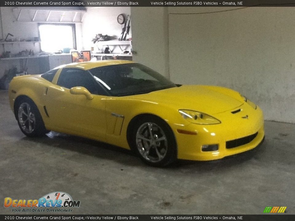 Front 3/4 View of 2010 Chevrolet Corvette Grand Sport Coupe Photo #4