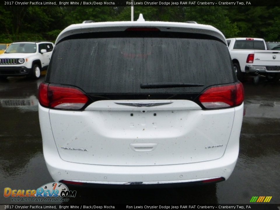 2017 Chrysler Pacifica Limited Bright White / Black/Deep Mocha Photo #6