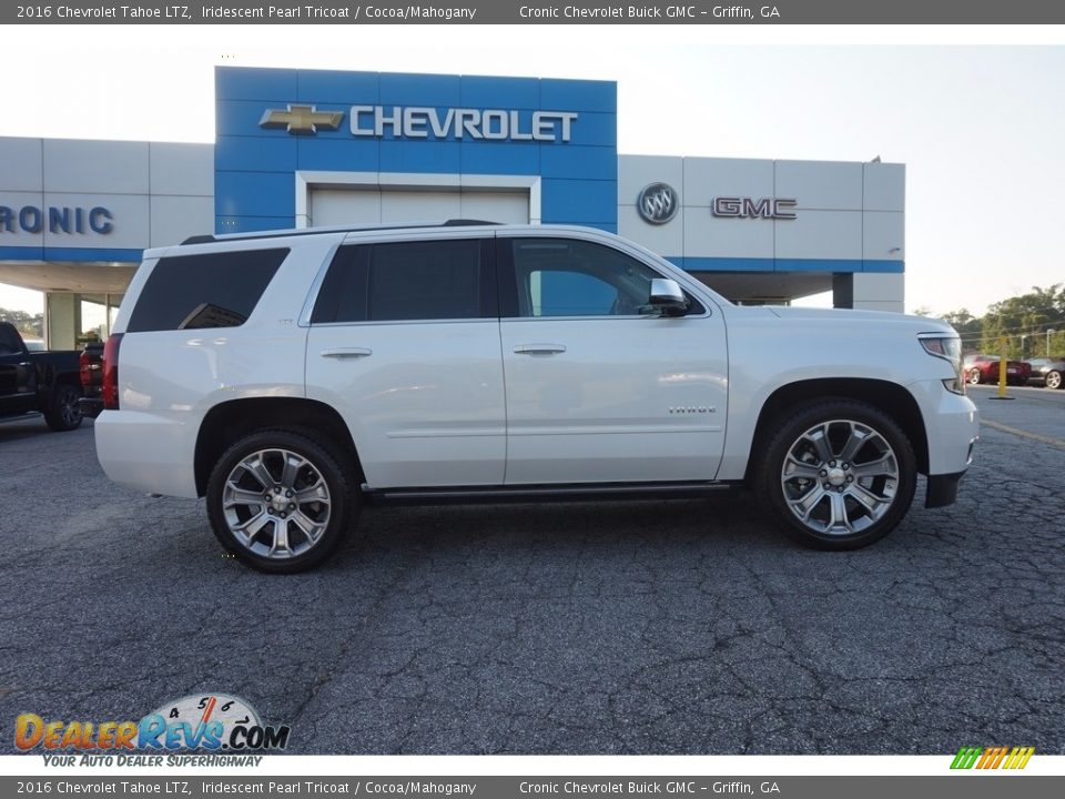2016 Chevrolet Tahoe LTZ Iridescent Pearl Tricoat / Cocoa/Mahogany Photo #8