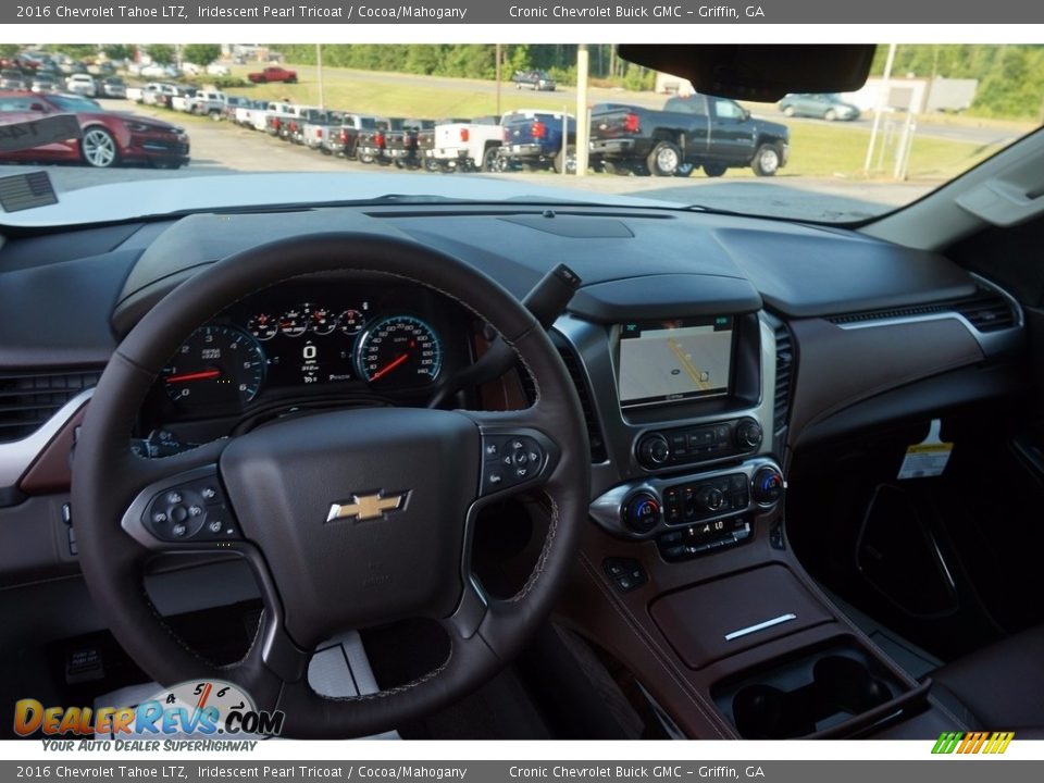 2016 Chevrolet Tahoe LTZ Iridescent Pearl Tricoat / Cocoa/Mahogany Photo #10