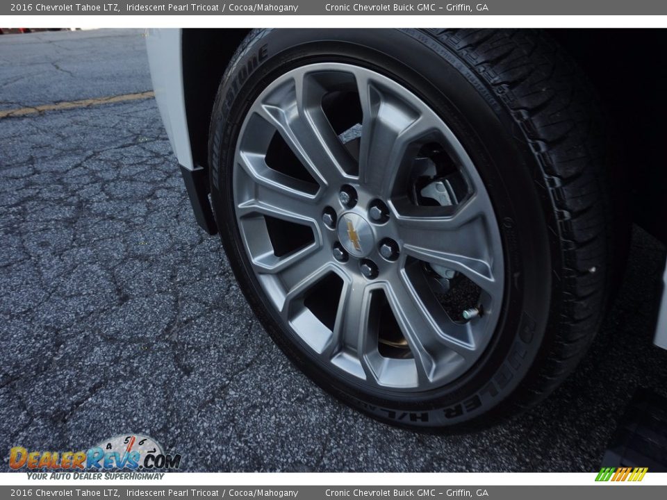 2016 Chevrolet Tahoe LTZ Iridescent Pearl Tricoat / Cocoa/Mahogany Photo #12