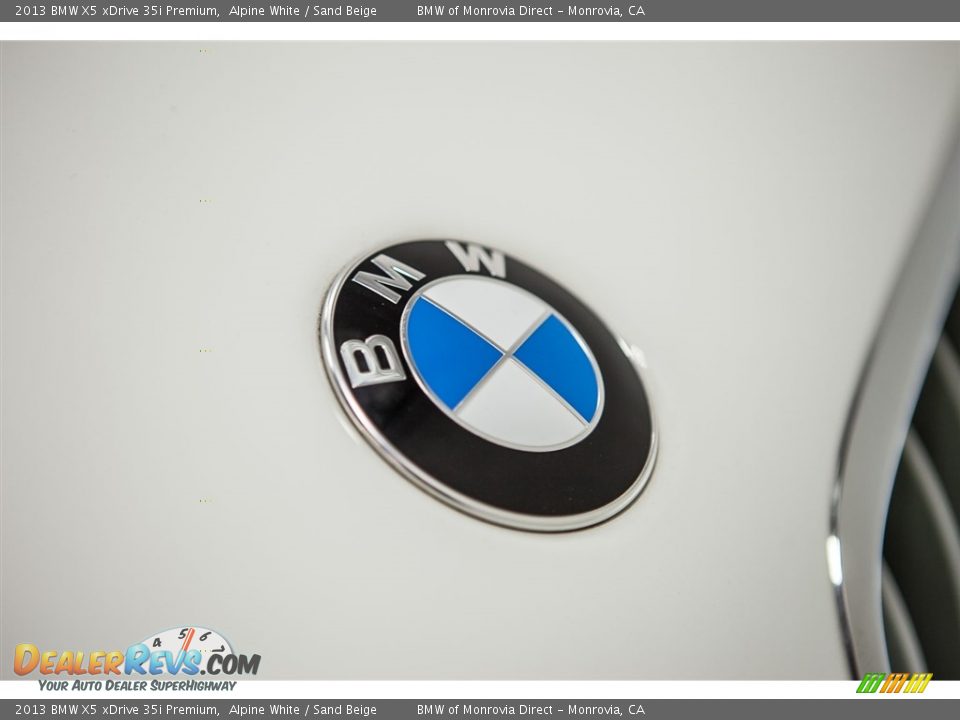 2013 BMW X5 xDrive 35i Premium Alpine White / Sand Beige Photo #28