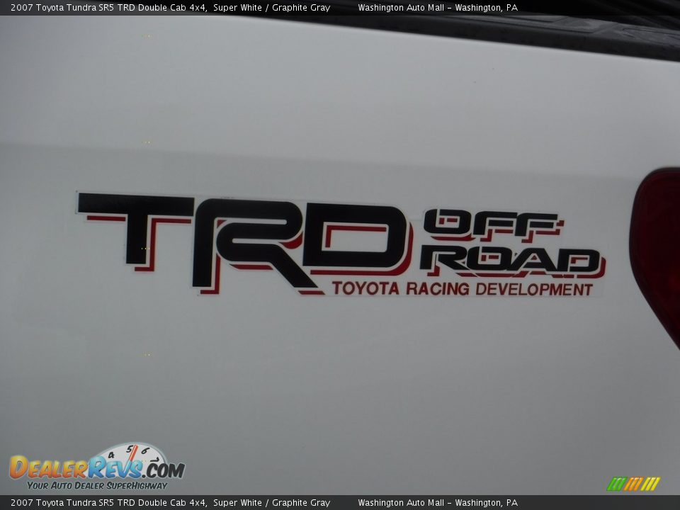2007 Toyota Tundra SR5 TRD Double Cab 4x4 Super White / Graphite Gray Photo #10