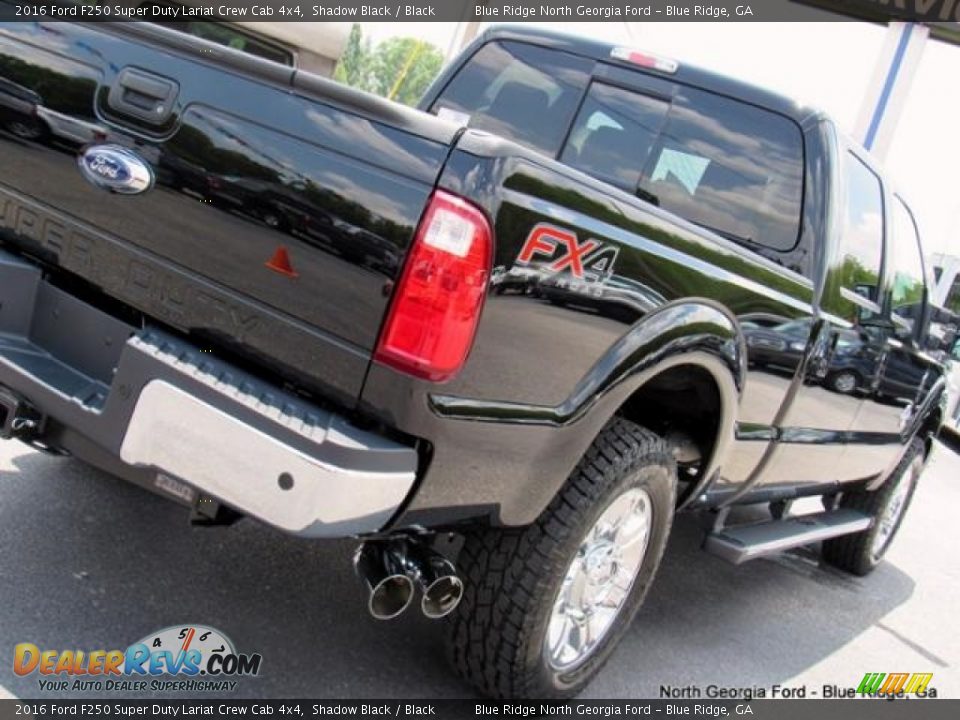 2016 Ford F250 Super Duty Lariat Crew Cab 4x4 Shadow Black / Black Photo #36