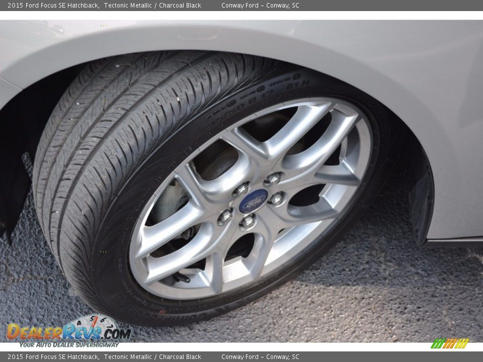 2015 Ford Focus SE Hatchback Tectonic Metallic / Charcoal Black Photo #14