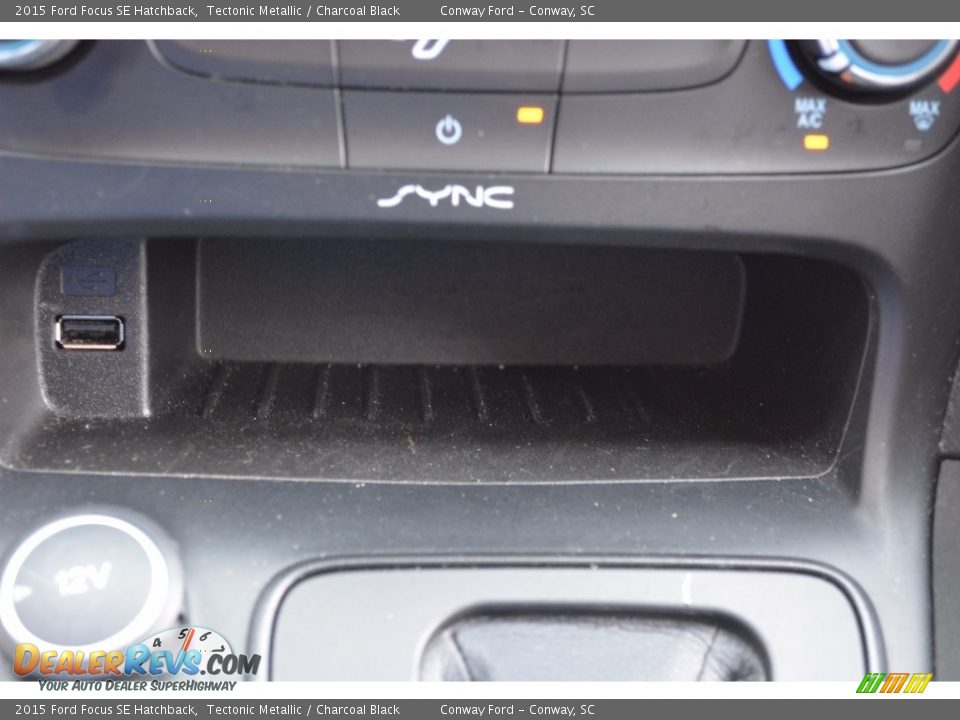 2015 Ford Focus SE Hatchback Tectonic Metallic / Charcoal Black Photo #33