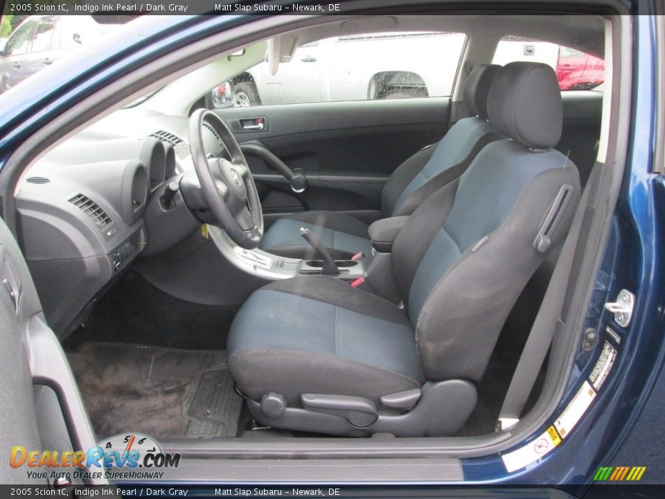2005 Scion tC Indigo Ink Pearl / Dark Gray Photo #11