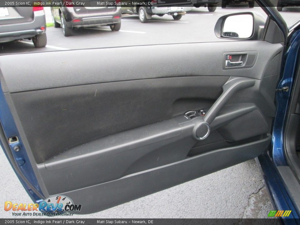 2005 Scion tC Indigo Ink Pearl / Dark Gray Photo #12