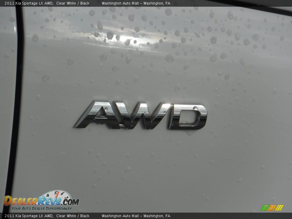 2011 Kia Sportage LX AWD Clear White / Black Photo #4