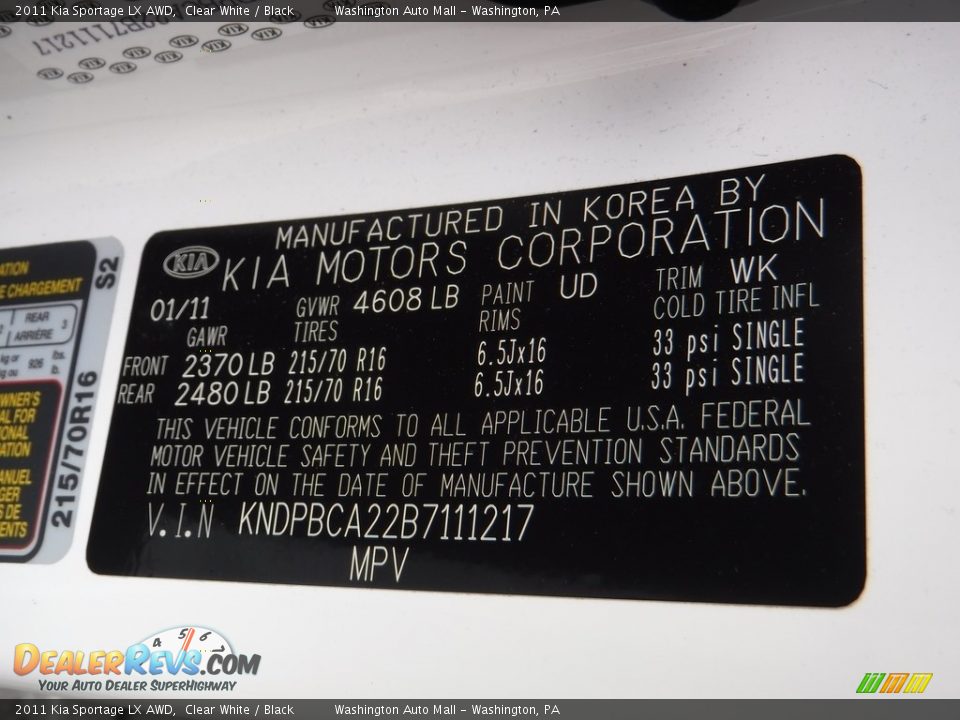 2011 Kia Sportage LX AWD Clear White / Black Photo #19