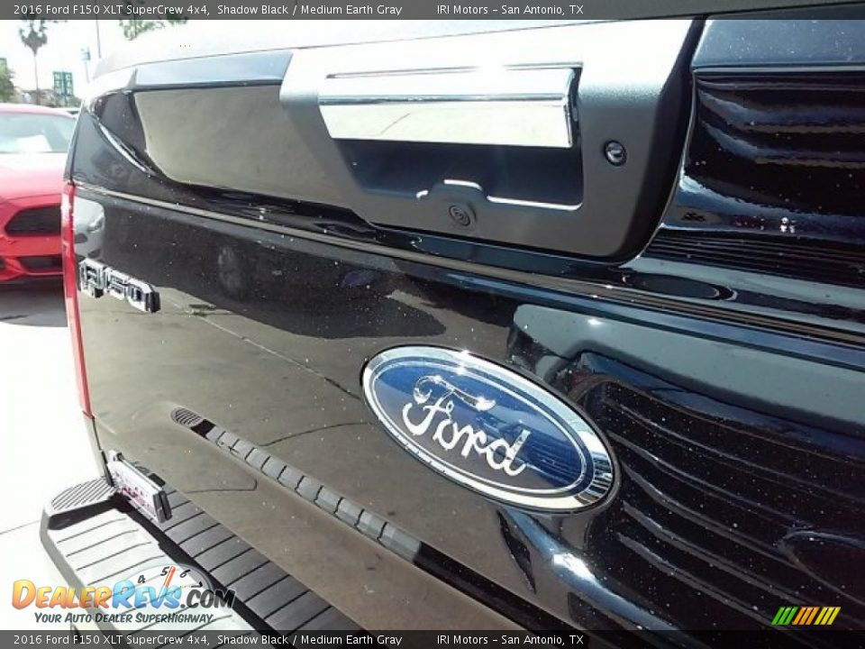 2016 Ford F150 XLT SuperCrew 4x4 Shadow Black / Medium Earth Gray Photo #33