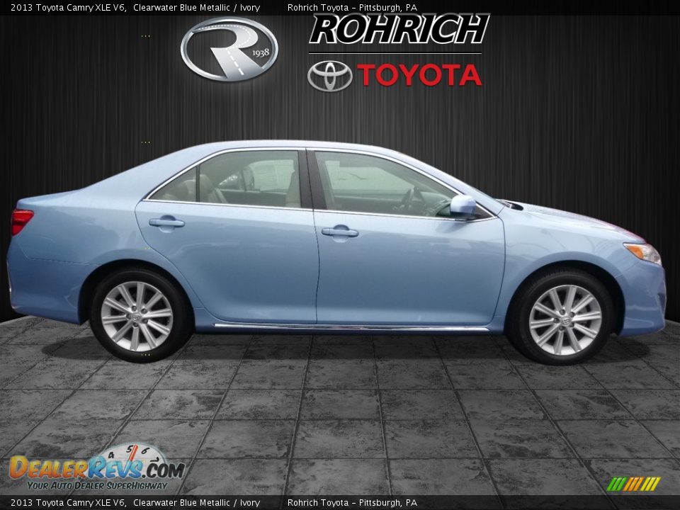 2013 Toyota Camry XLE V6 Clearwater Blue Metallic / Ivory Photo #2