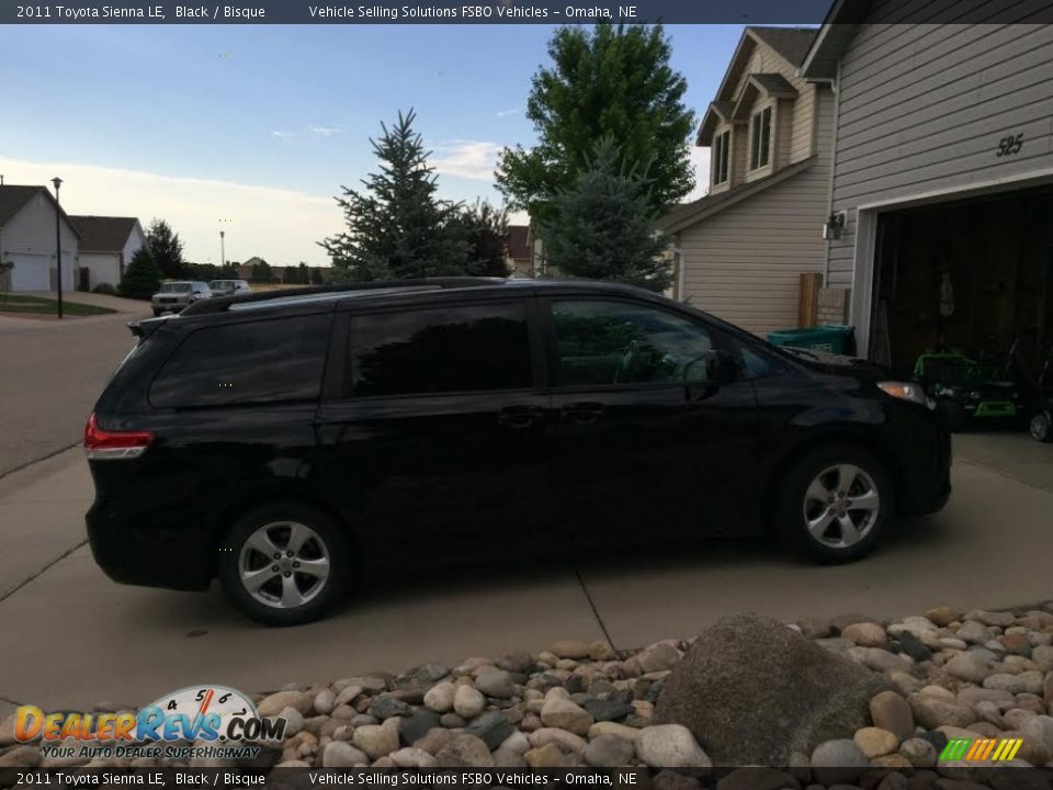 2011 Toyota Sienna LE Black / Bisque Photo #5