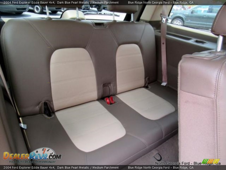 2004 Ford Explorer Eddie Bauer 4x4 Dark Blue Pearl Metallic / Medium Parchment Photo #16