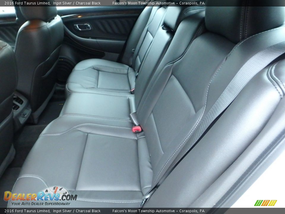 2016 Ford Taurus Limited Ingot Silver / Charcoal Black Photo #16