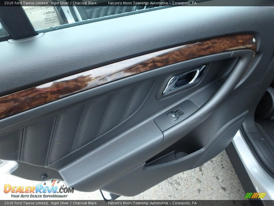 2016 Ford Taurus Limited Ingot Silver / Charcoal Black Photo #18