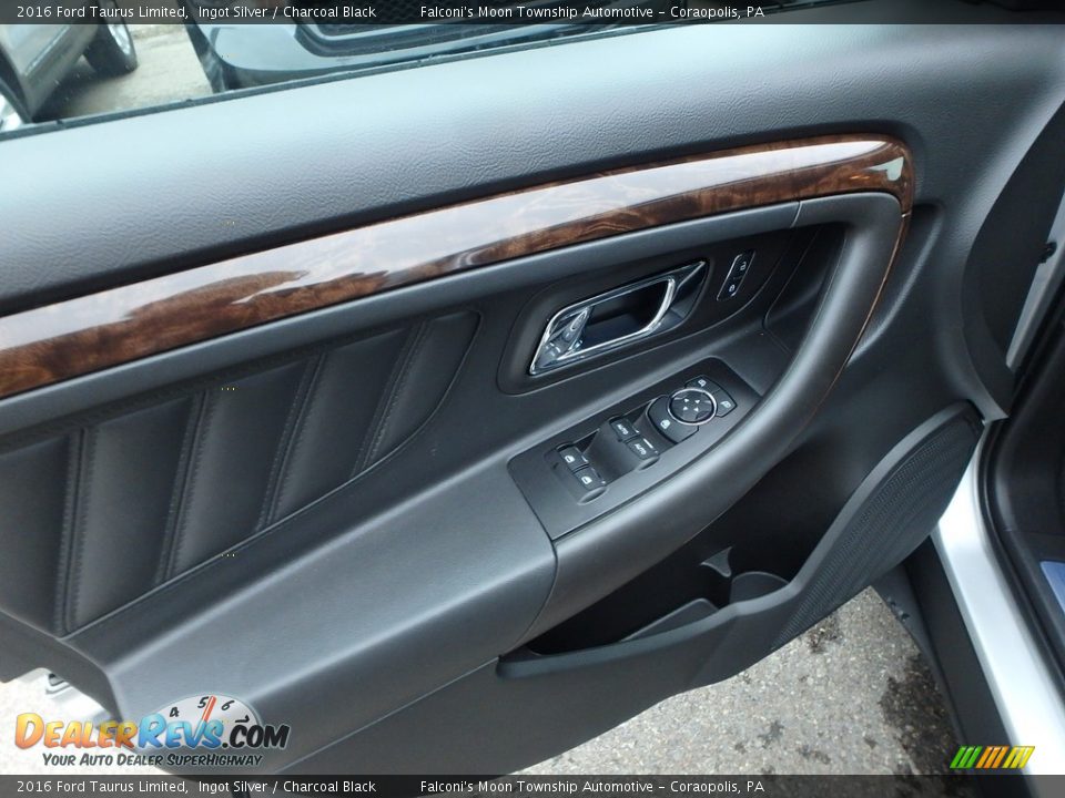 2016 Ford Taurus Limited Ingot Silver / Charcoal Black Photo #19