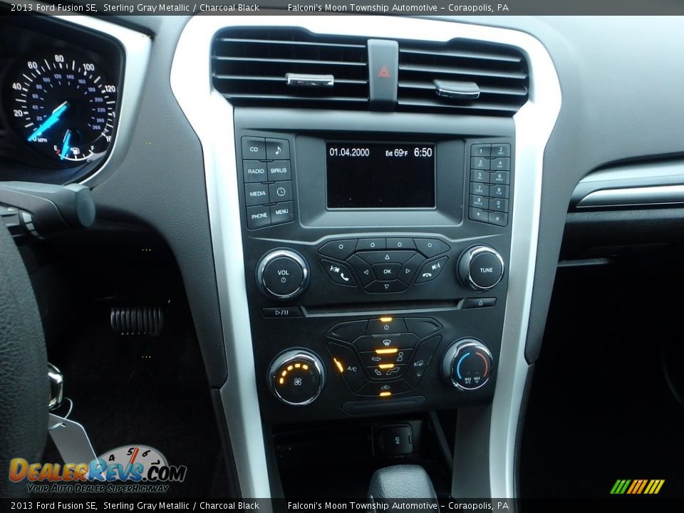2013 Ford Fusion SE Sterling Gray Metallic / Charcoal Black Photo #23