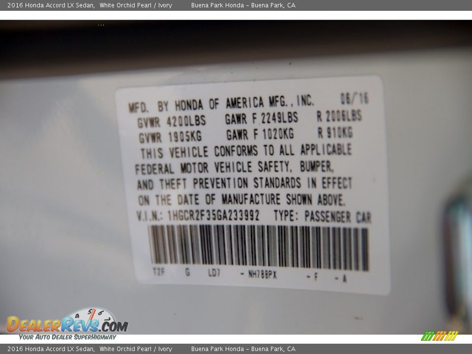 2016 Honda Accord LX Sedan White Orchid Pearl / Ivory Photo #18