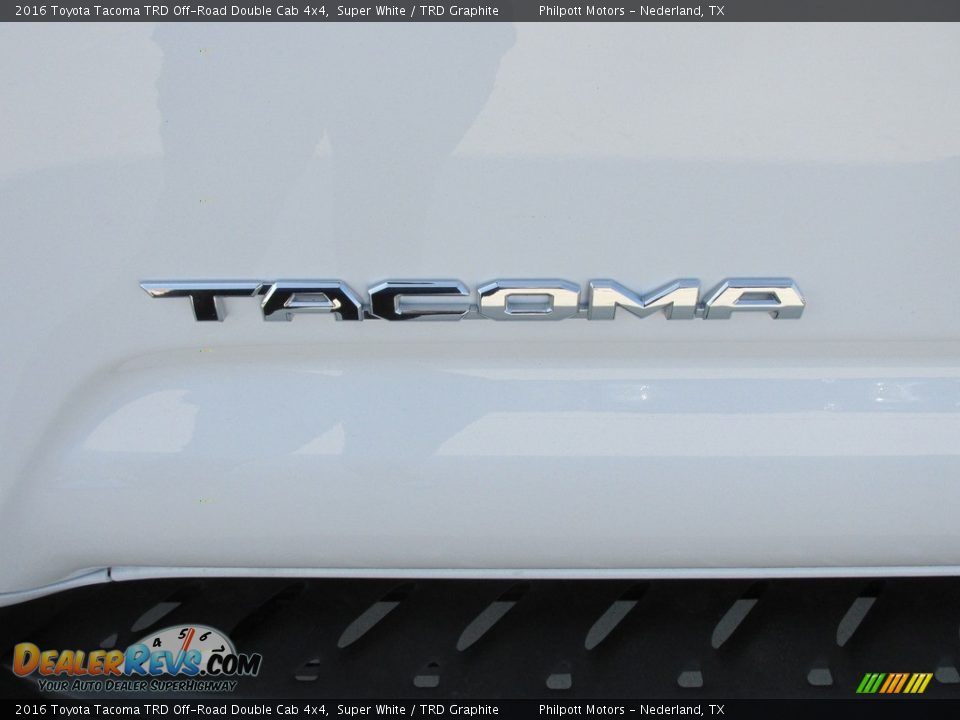 2016 Toyota Tacoma TRD Off-Road Double Cab 4x4 Super White / TRD Graphite Photo #14