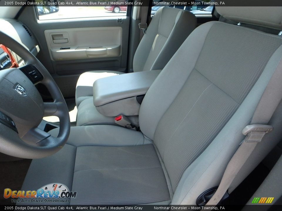 2005 Dodge Dakota SLT Quad Cab 4x4 Atlantic Blue Pearl / Medium Slate Gray Photo #8
