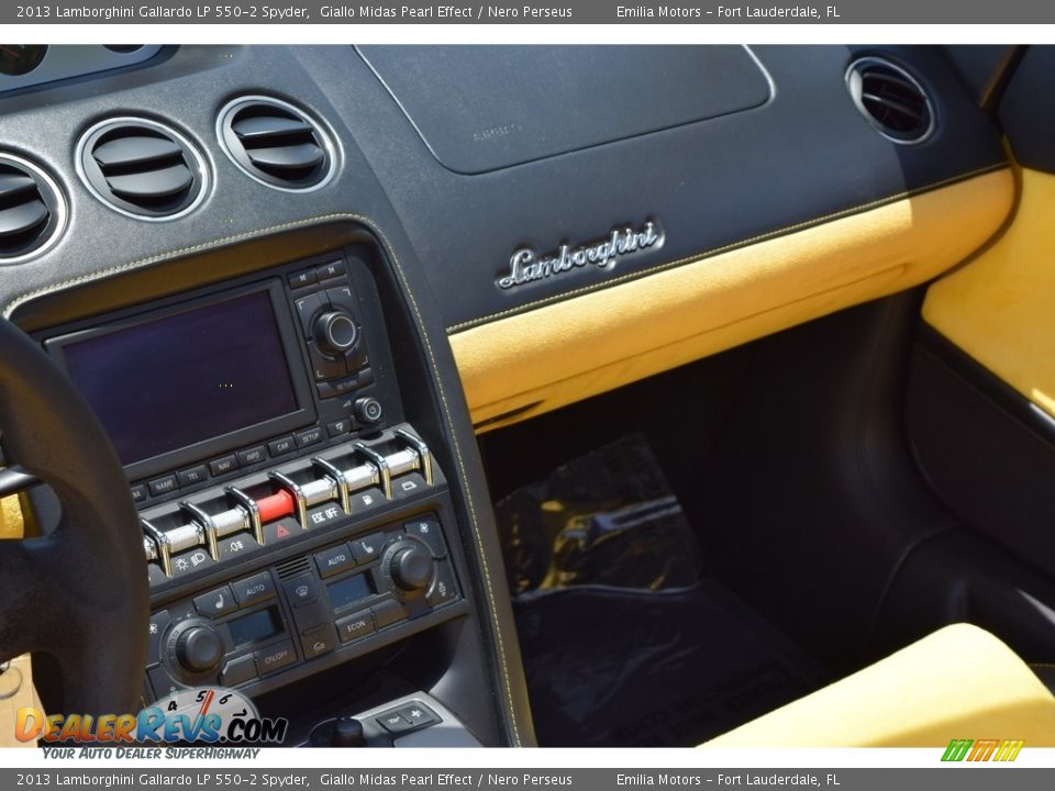 2013 Lamborghini Gallardo LP 550-2 Spyder Giallo Midas Pearl Effect / Nero Perseus Photo #37