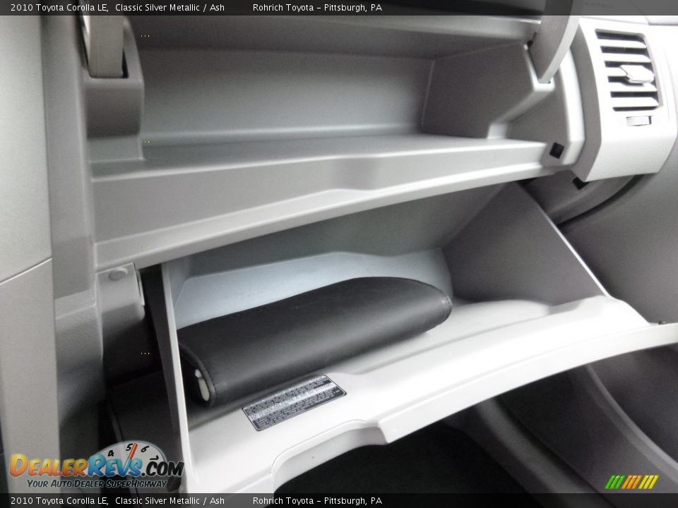 2010 Toyota Corolla LE Classic Silver Metallic / Ash Photo #22