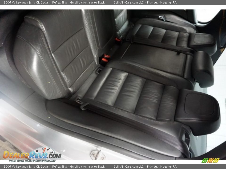2006 Volkswagen Jetta GLI Sedan Reflex Silver Metallic / Anthracite Black Photo #22