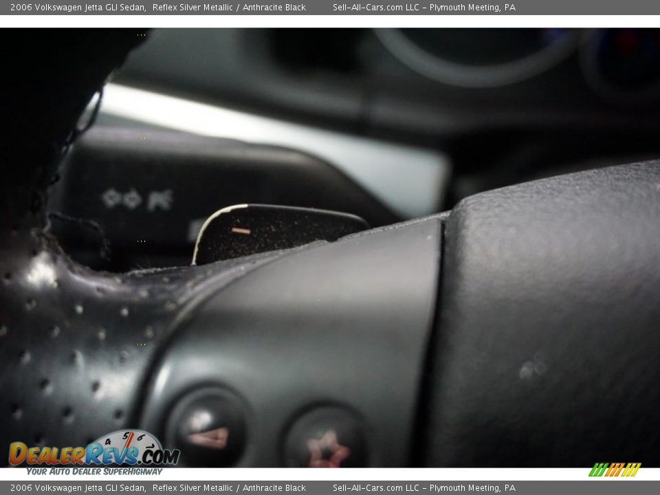 2006 Volkswagen Jetta GLI Sedan Reflex Silver Metallic / Anthracite Black Photo #33