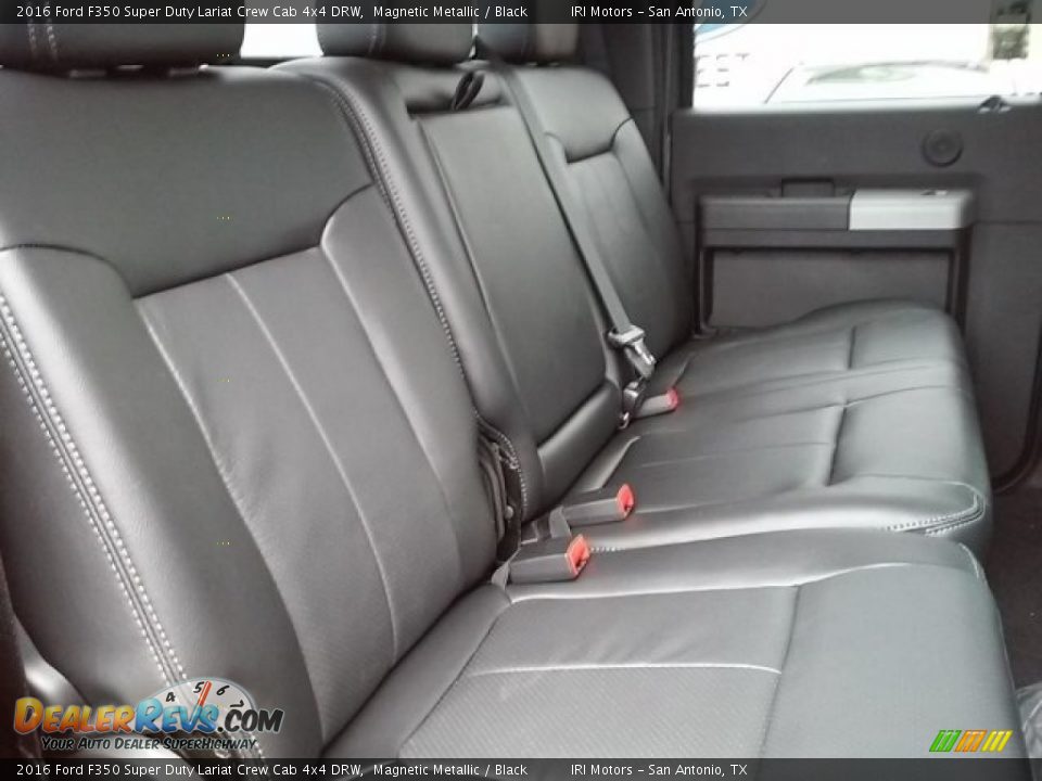 2016 Ford F350 Super Duty Lariat Crew Cab 4x4 DRW Magnetic Metallic / Black Photo #17