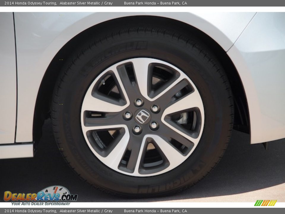 2014 Honda Odyssey Touring Alabaster Silver Metallic / Gray Photo #36