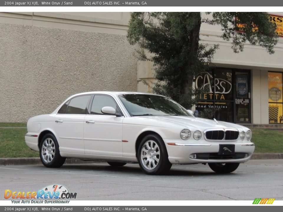 2004 Jaguar XJ XJ8 White Onyx / Sand Photo #4