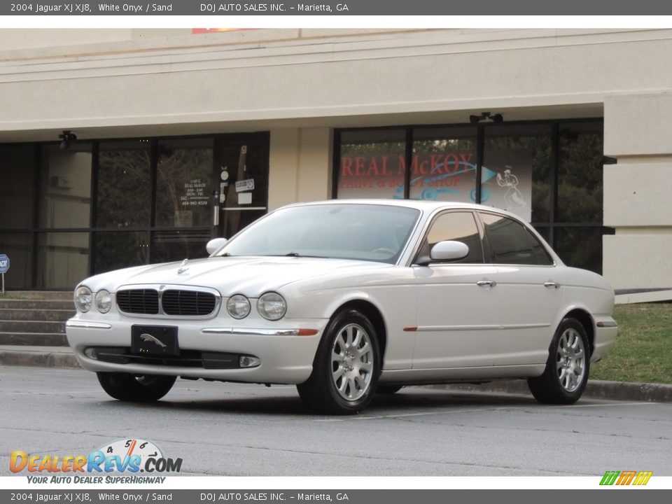 2004 Jaguar XJ XJ8 White Onyx / Sand Photo #5