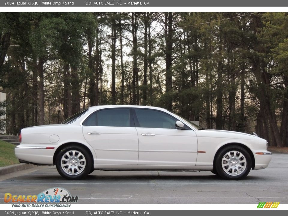 2004 Jaguar XJ XJ8 White Onyx / Sand Photo #7
