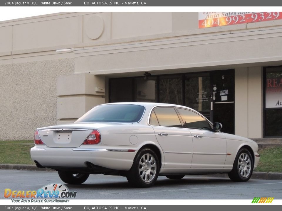 2004 Jaguar XJ XJ8 White Onyx / Sand Photo #9