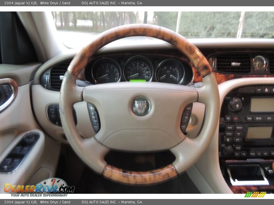 2004 Jaguar XJ XJ8 White Onyx / Sand Photo #13