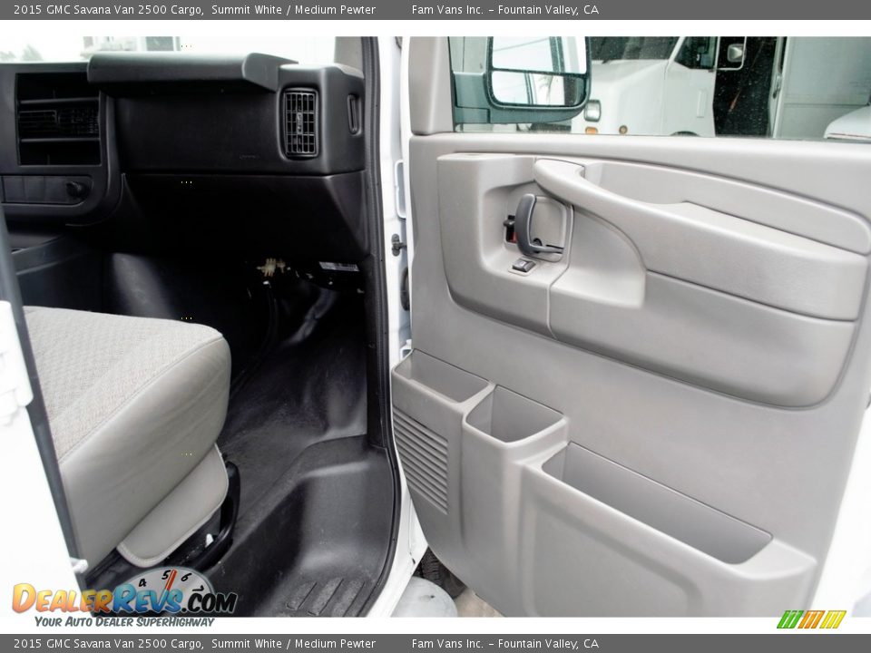 2015 GMC Savana Van 2500 Cargo Summit White / Medium Pewter Photo #4