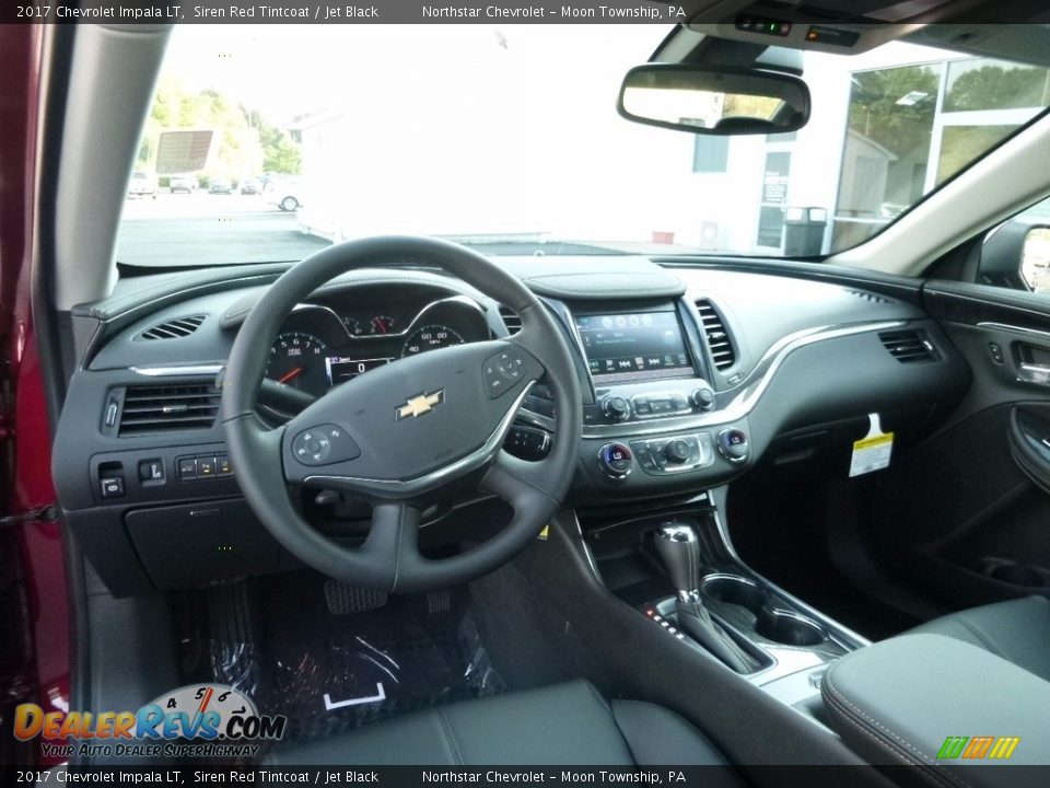 Dashboard of 2017 Chevrolet Impala LT Photo #13