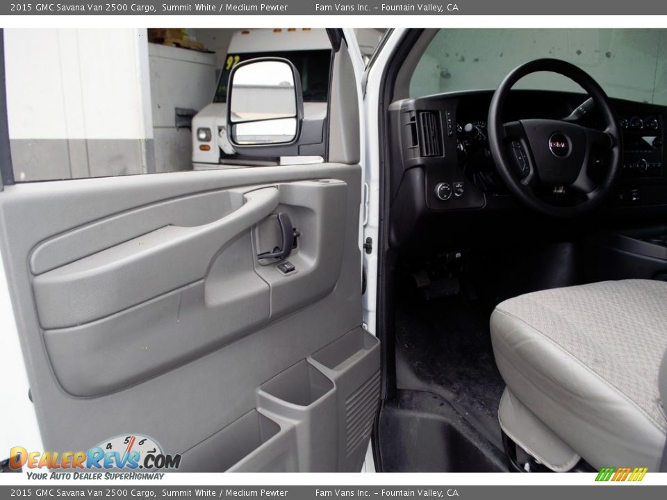 2015 GMC Savana Van 2500 Cargo Summit White / Medium Pewter Photo #15