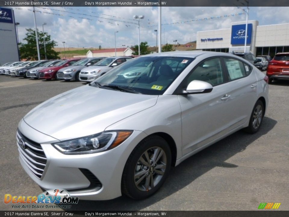 2017 Hyundai Elantra SE Silver / Gray Photo #11