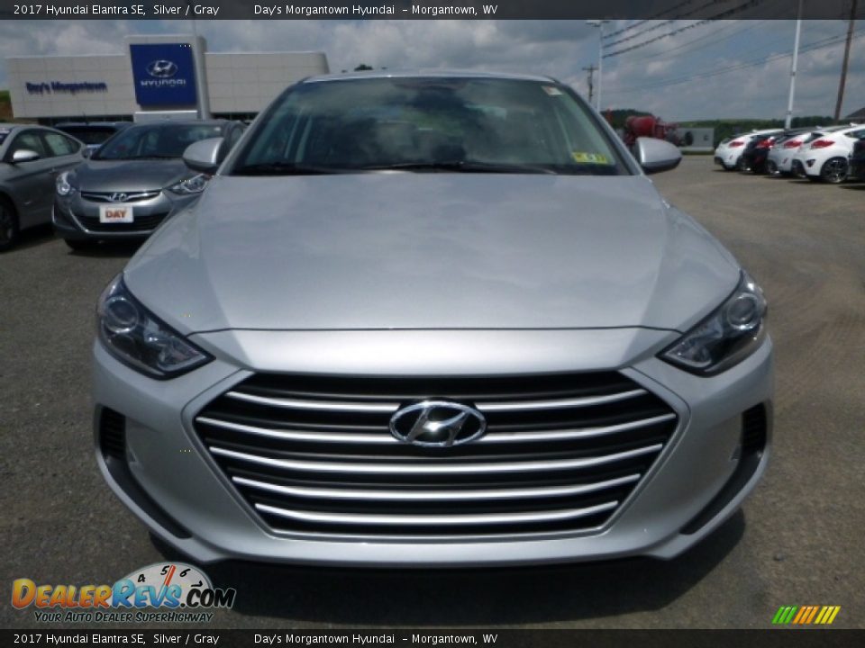 2017 Hyundai Elantra SE Silver / Gray Photo #12