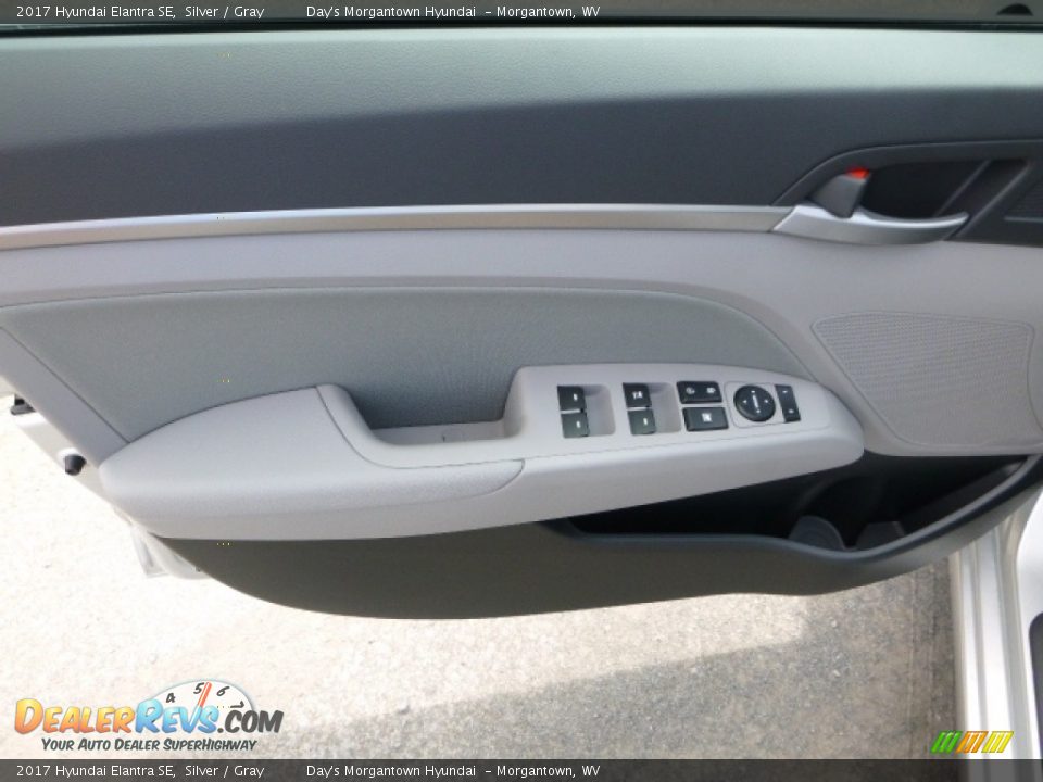 2017 Hyundai Elantra SE Silver / Gray Photo #14