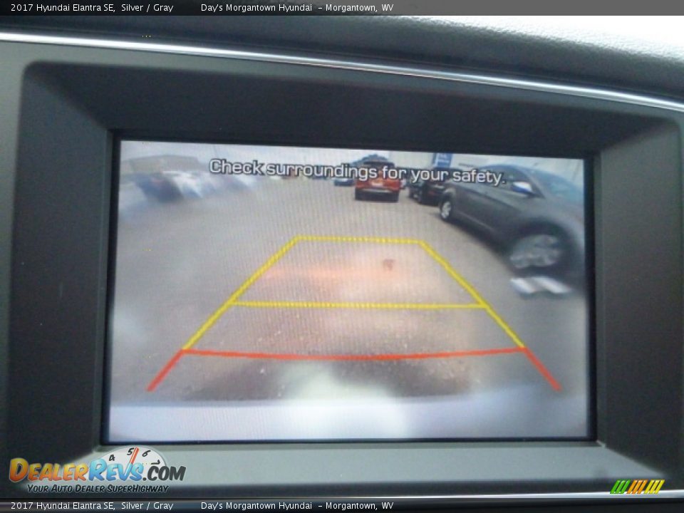 2017 Hyundai Elantra SE Silver / Gray Photo #18