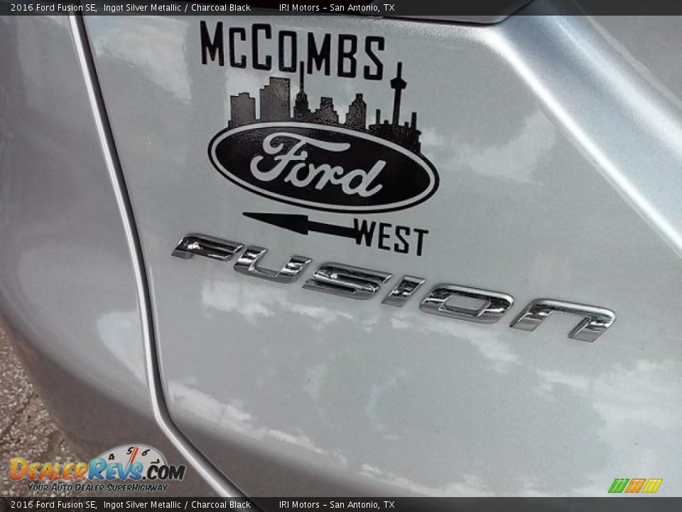 2016 Ford Fusion SE Ingot Silver Metallic / Charcoal Black Photo #16